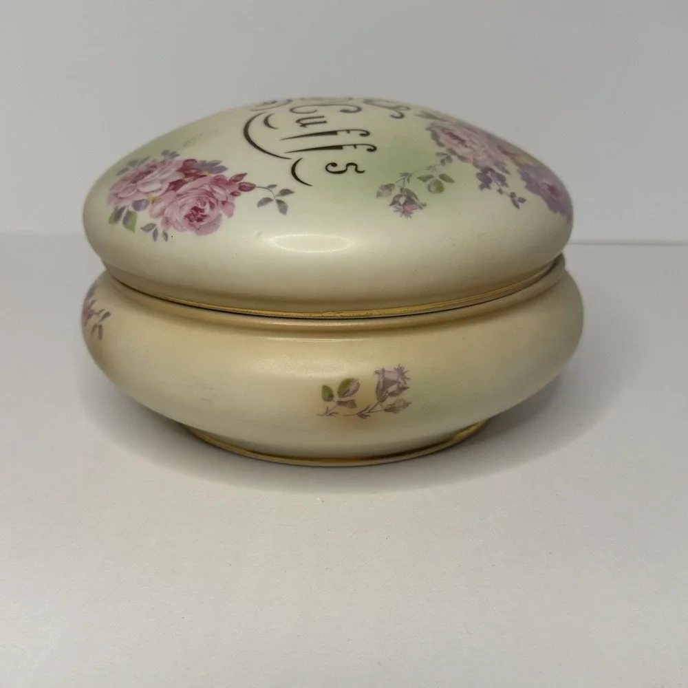 Vintage Victorian-Style Porcelain Collars and Cuffs Dresser Box
